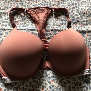 Victoria’s Secret push up bra